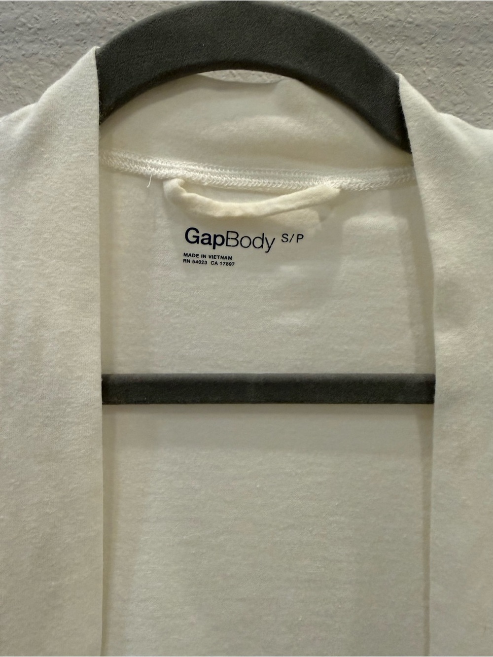 GAP Cream Open-Front Robe with Pockets - Picture 2 of 6